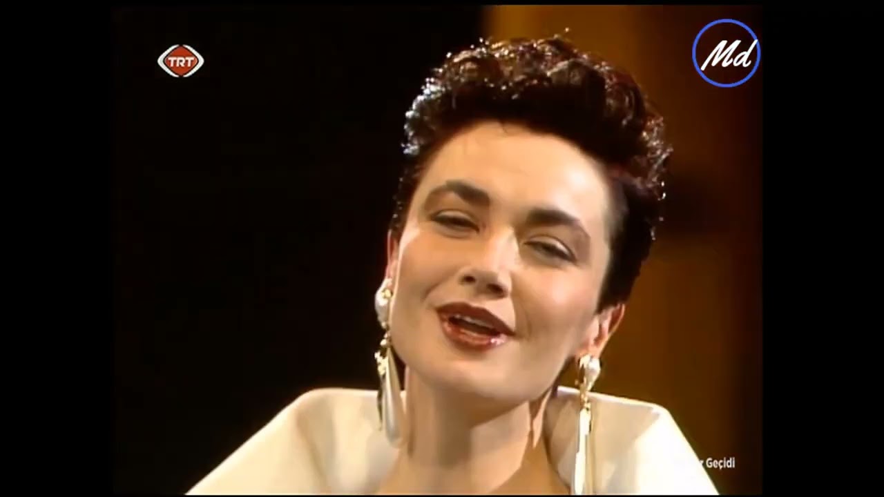 Nalan Altınörs - Ne Olur Hayatımdan Çıkma ( Bayram Nostaljisi)