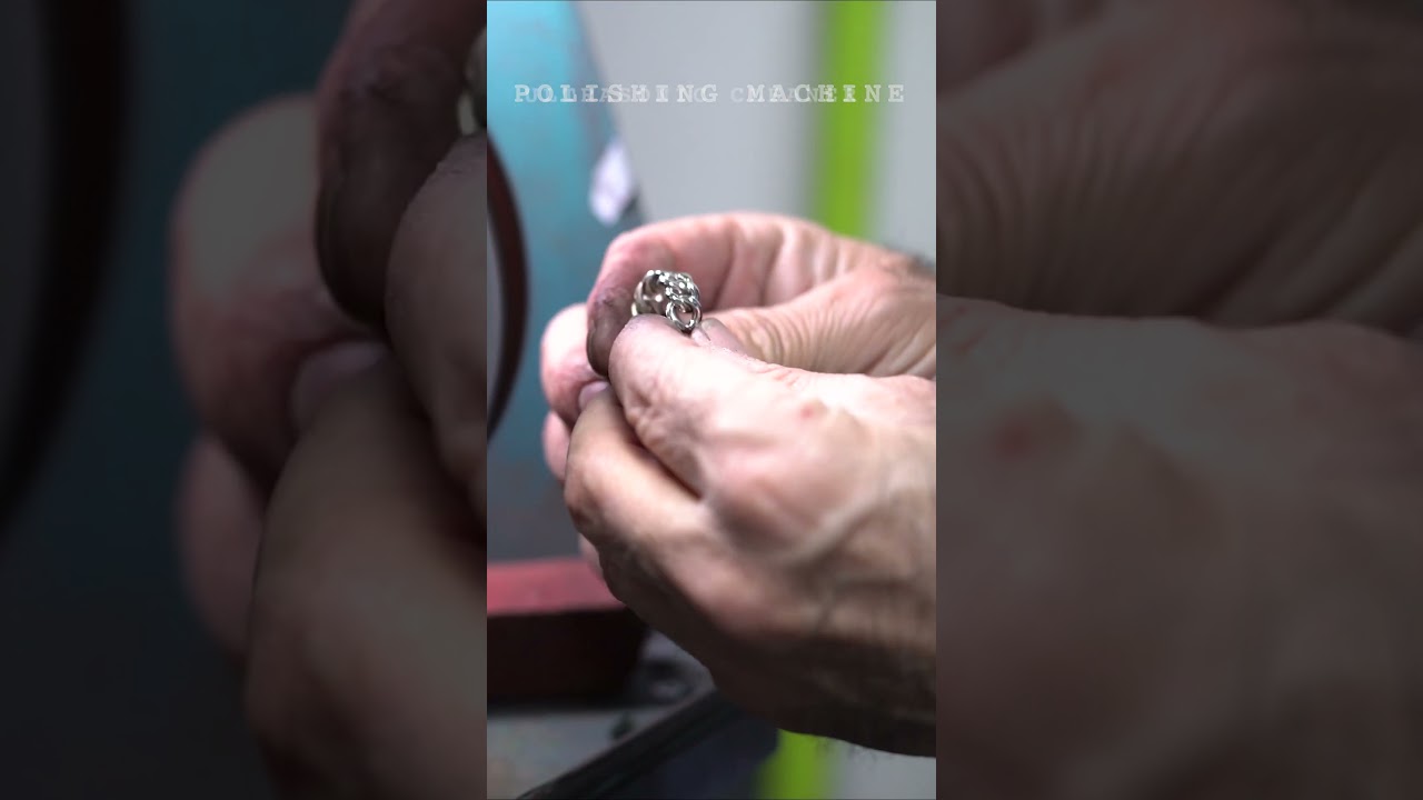 Polishing A Ring Professionally #makingring #custommadering #cleaningaring #minimalistdesigns