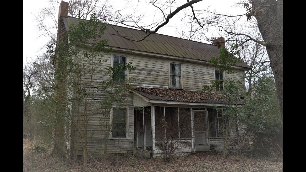 #183 Abandoned turn of century North Carolina House - Original doors, etc
