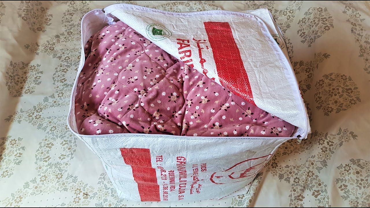 حـقـيـبـة  من اكياس الطحين  للحفاظ على  مـلابـس الشتاء