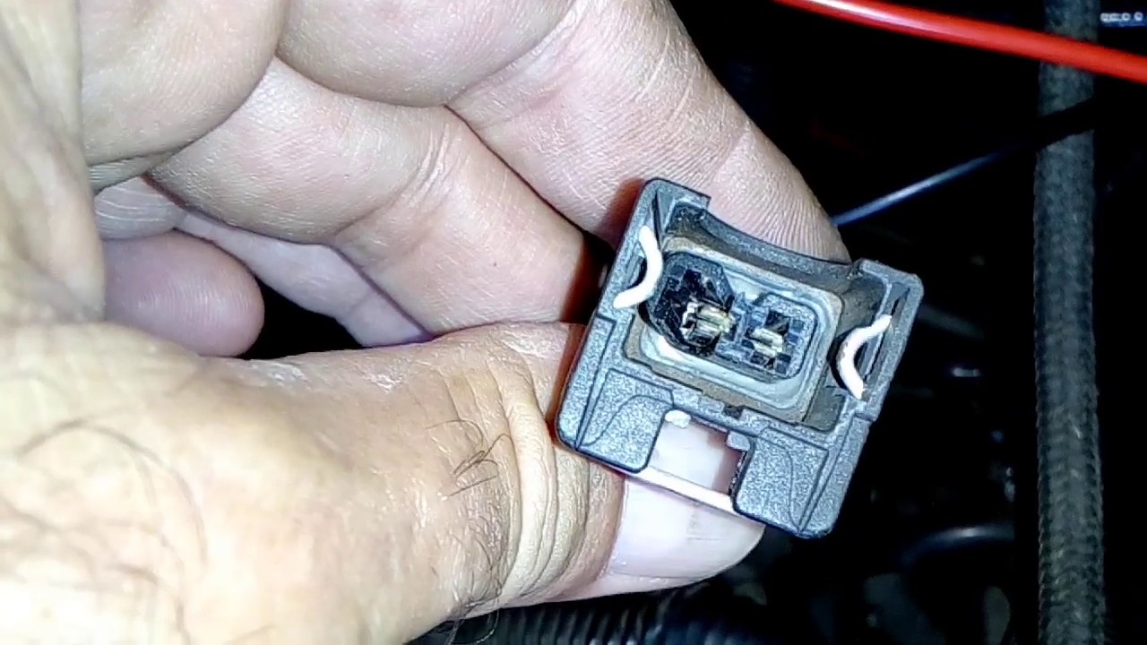 Fiat Uno com luz da injeção acesa resolvido