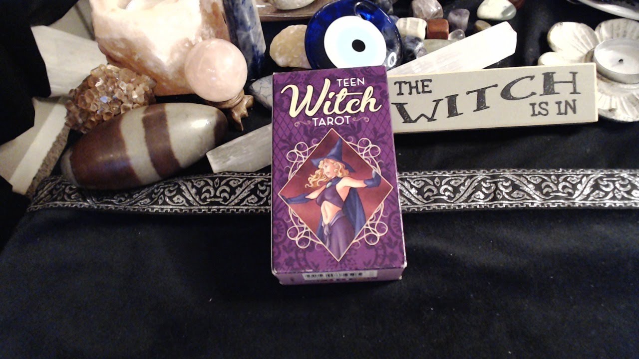 Teen Witch Tarot by Laura Tuan Review (Español)
