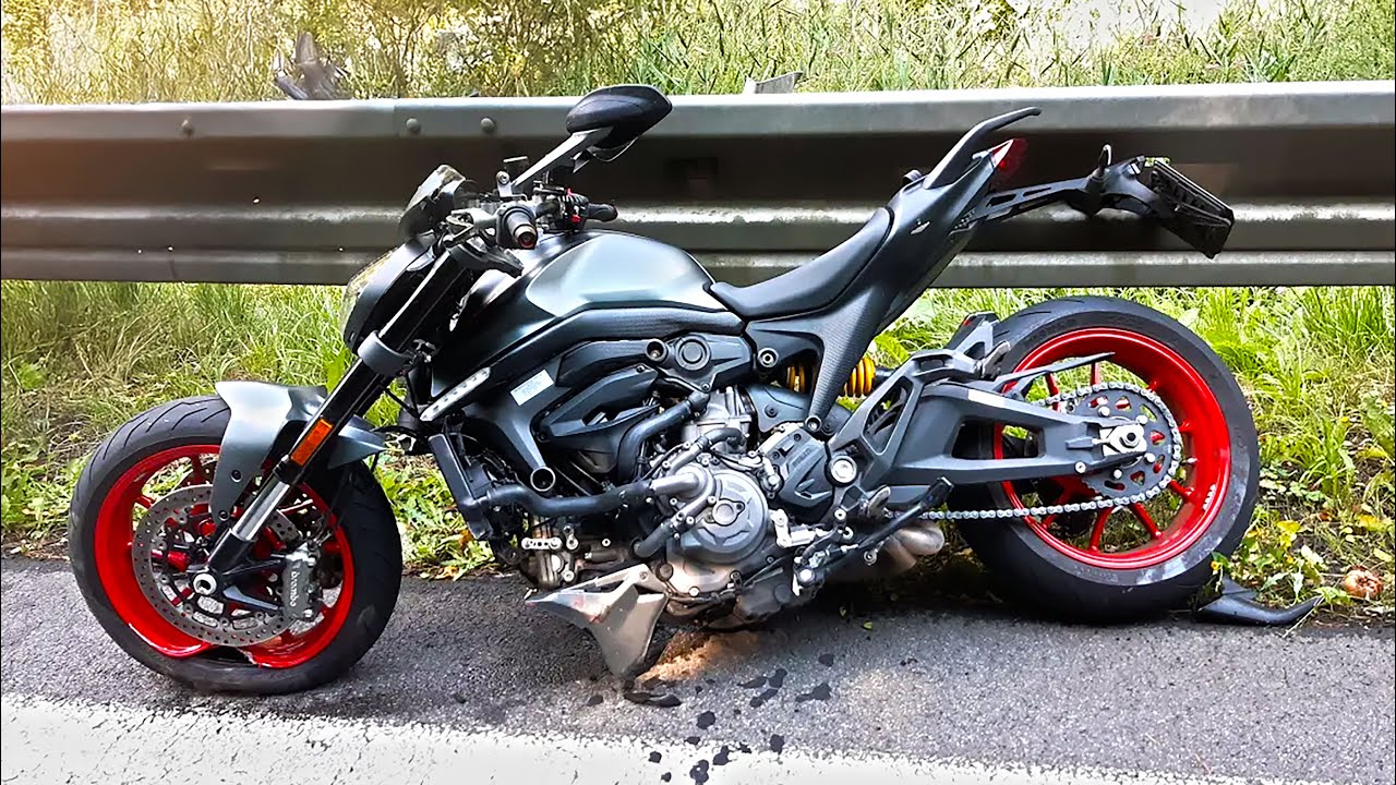 New Riders NEED To See These MOTORCYCLE CRASHES Before Riding