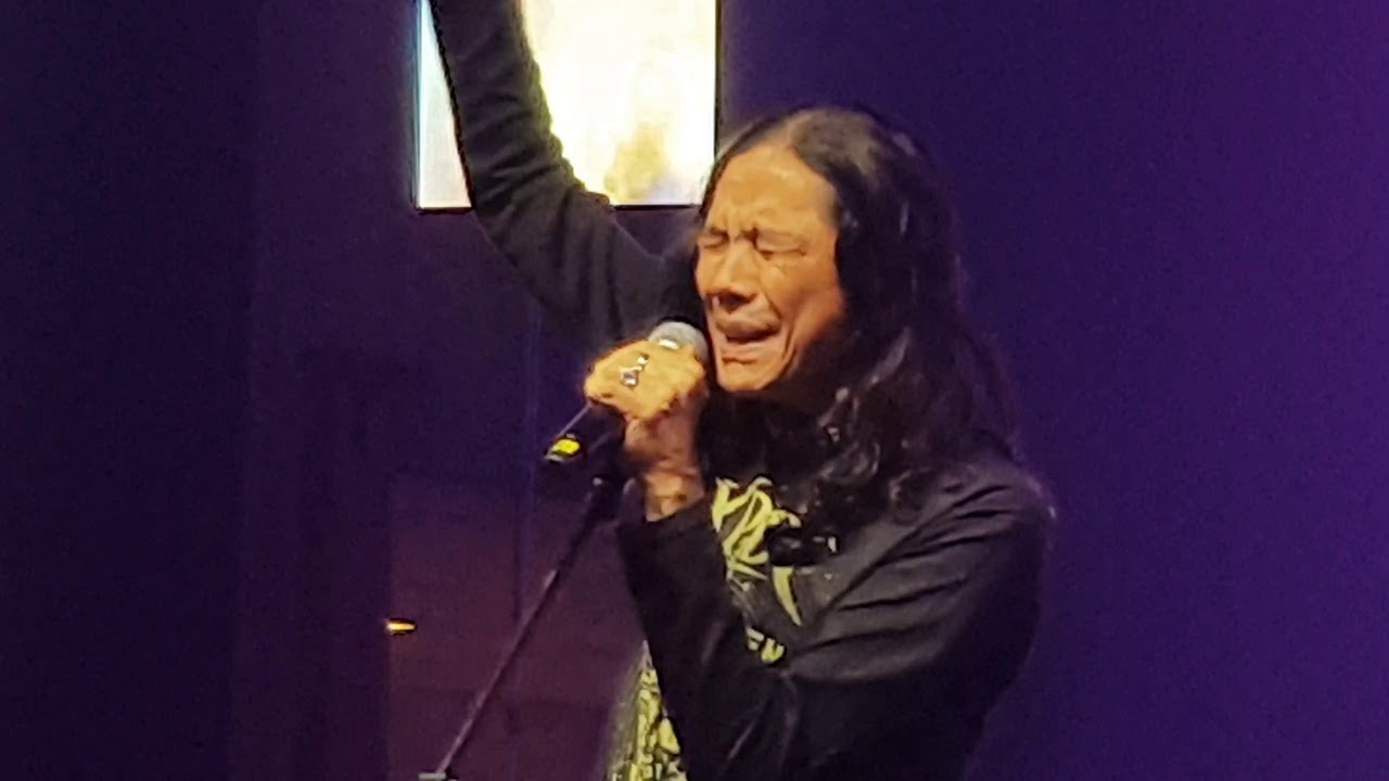 Mael kasi panas buka konsert ,HAMBA ABDI  kaw giler,ramai yg marah konsert lewat angguk kepala