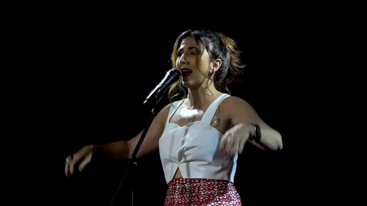 Atrás da Porta (cover) - Show Elis e Eles - Sheila Sá, Guto Prevot e Banda.