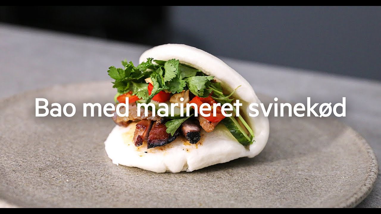 Bao med marineret svinek&oslash;d, koriander, chilimayo og syltet agurk opskrift