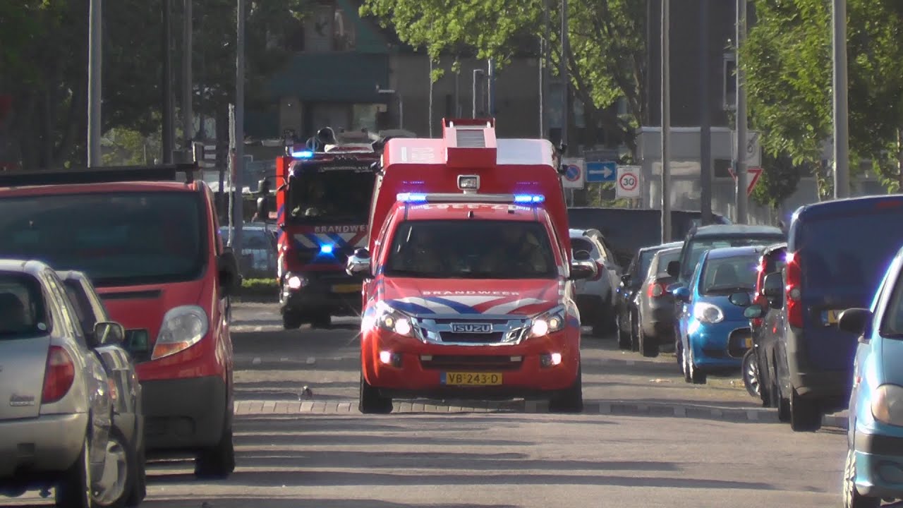 [4 in 1] Brandweerwagens rukken met hoge spoed uit naar woningbrand! #1119