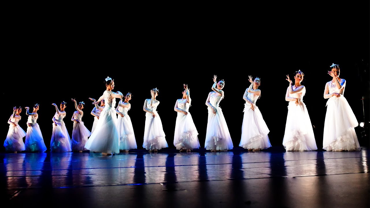 Yi Dance - Ergun River