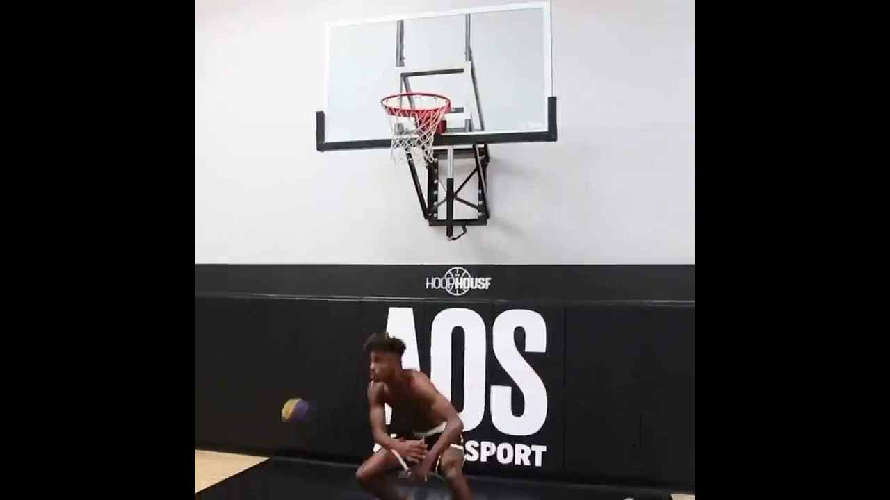 ELIJAH BONDS DOES CONTACT DUNKS IN REAL LIFE!