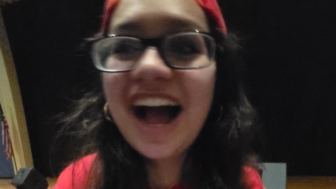 Vlog #16- BABY AT THE TALENT SHOW