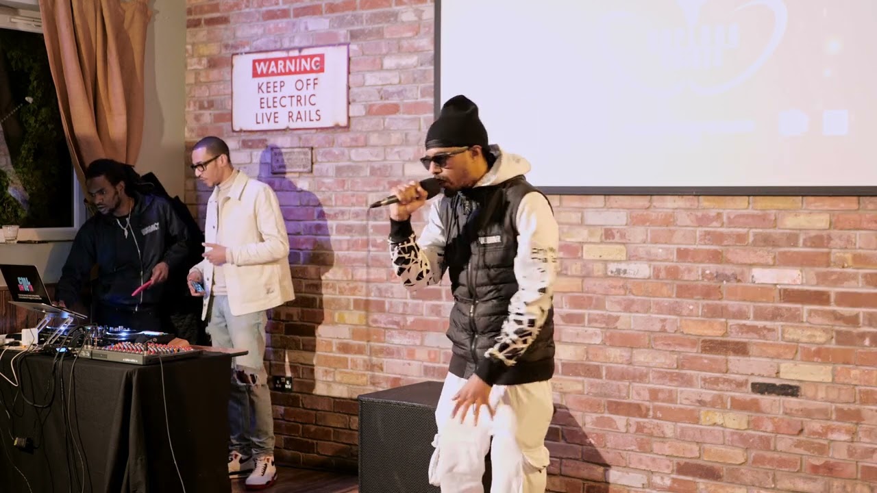 Anyway Tha God - Unplugged Voices Performance