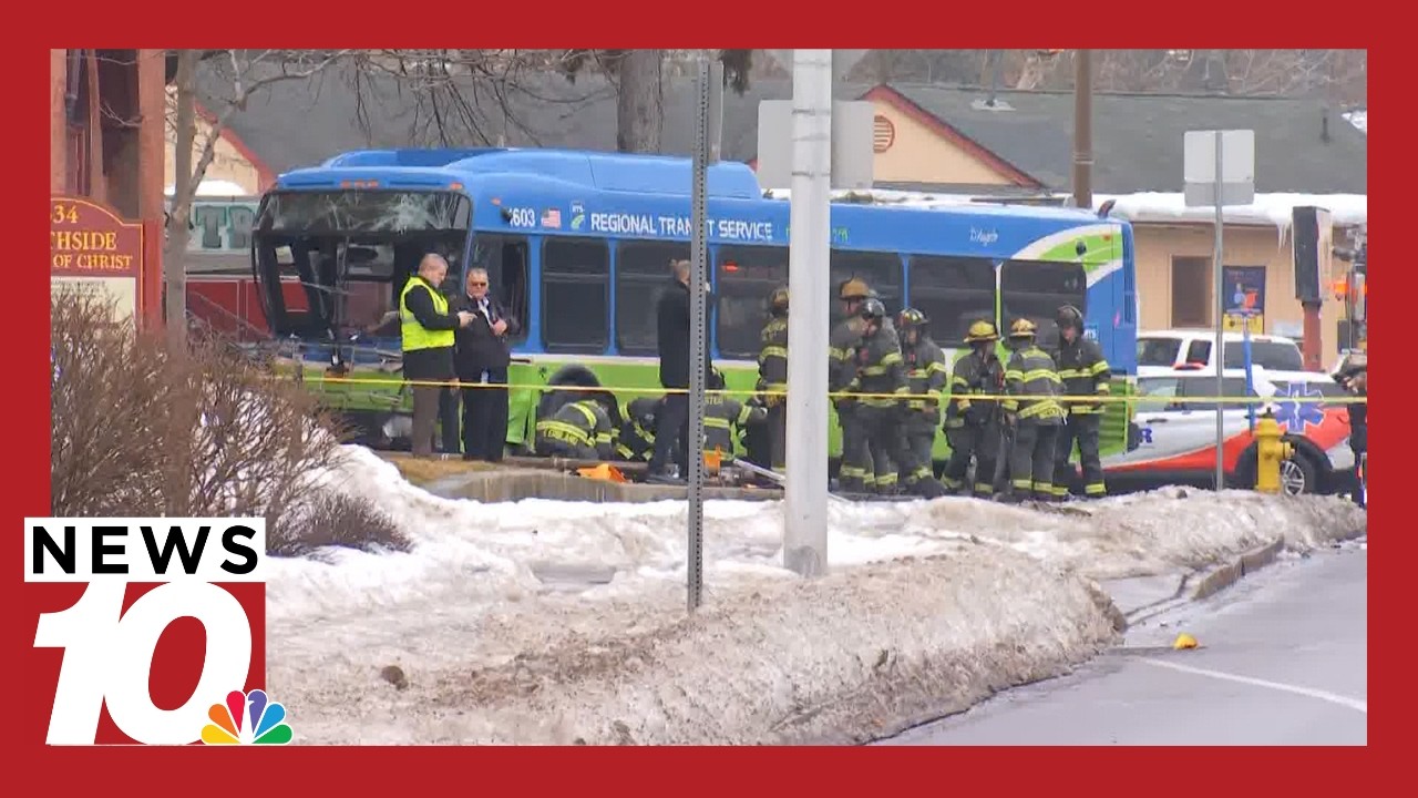 Государственная полиция: Женщина сбита автобусом RTS во время столкновения с внедорожником после ...