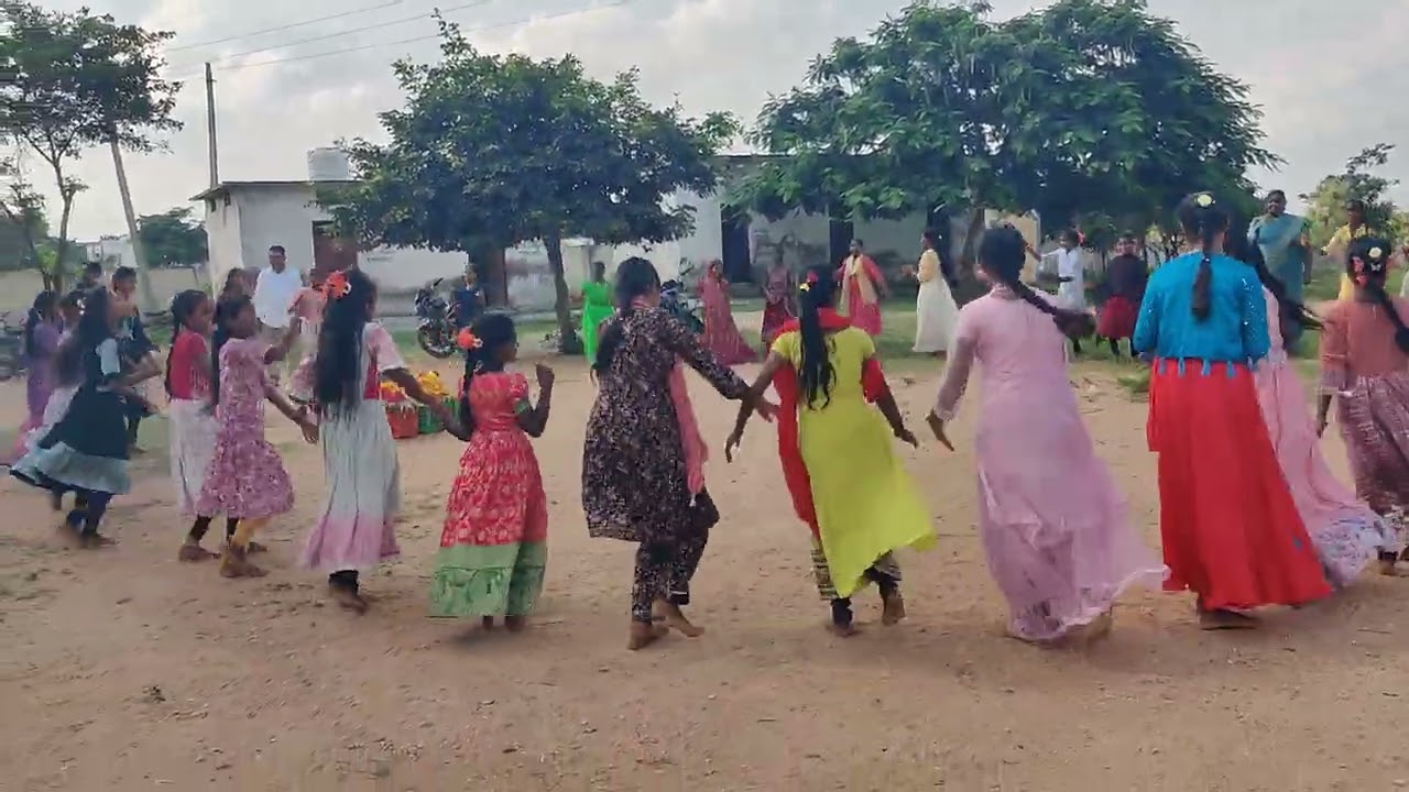 Bangaru bomma bathukamma