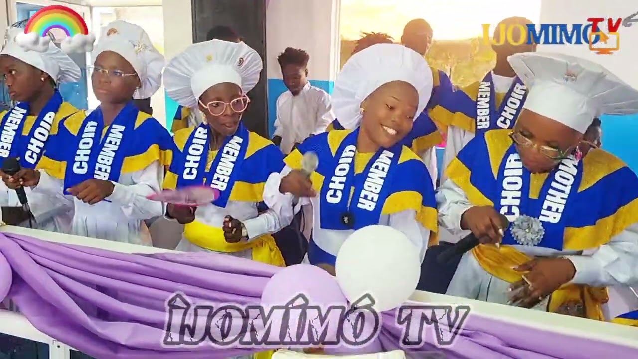 WATCH THIS BEAUTIFUL CHOIR MINISTRATION @ CCC OKIKI OLUWA CENTRAL PARISH #trending #songs #youtube 