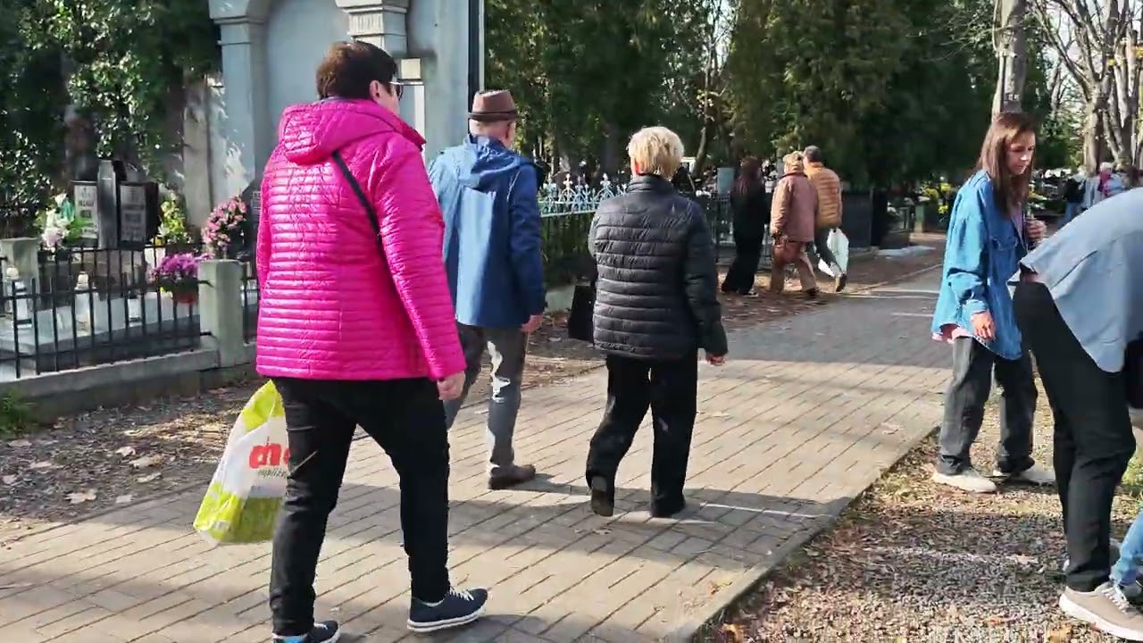 Bielawa, X15, Kościół pw.Wniebowzięcia NMP, Cmentarz Parafialny, Groby VID 20251101 121957