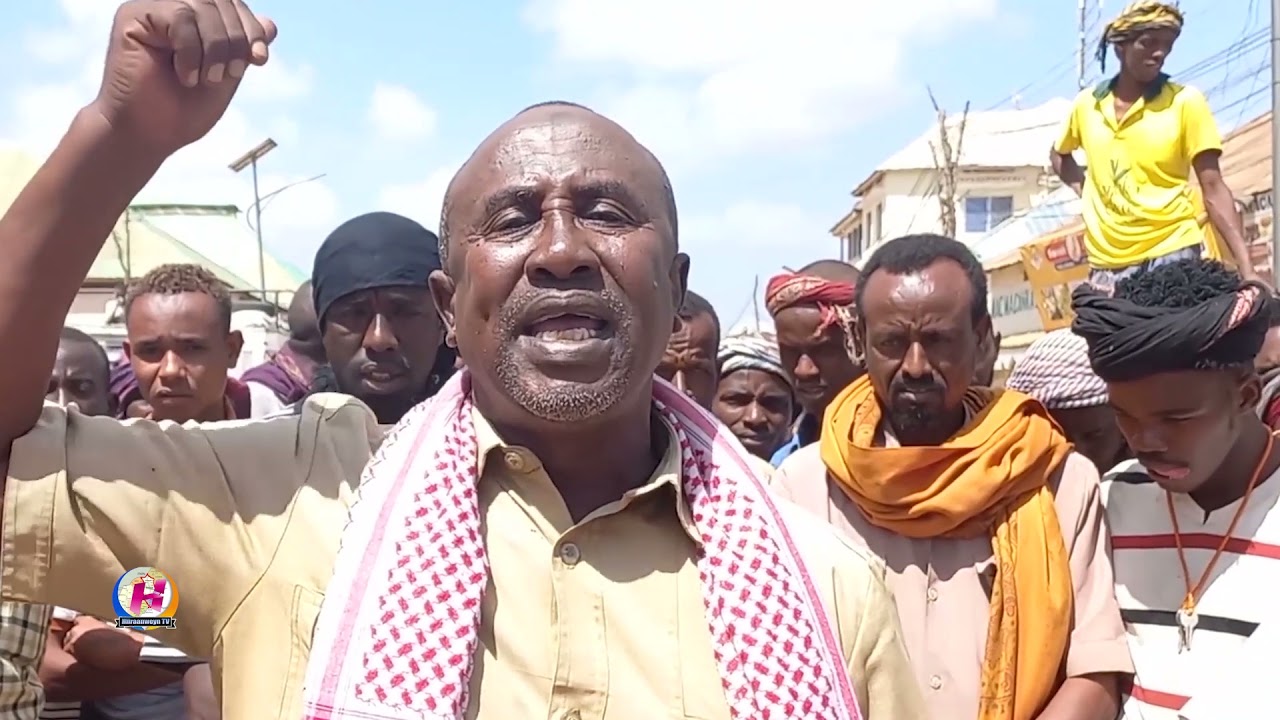 Dadka shacabka ah ee Wanlaweyn oo si adag uga hadlay dilal ay sheegeen in ay ku soo bateen degmada