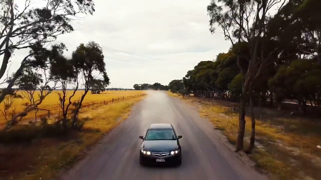 Australia | Roads were made for journeys, not destinations | Lara 🚘 🧳