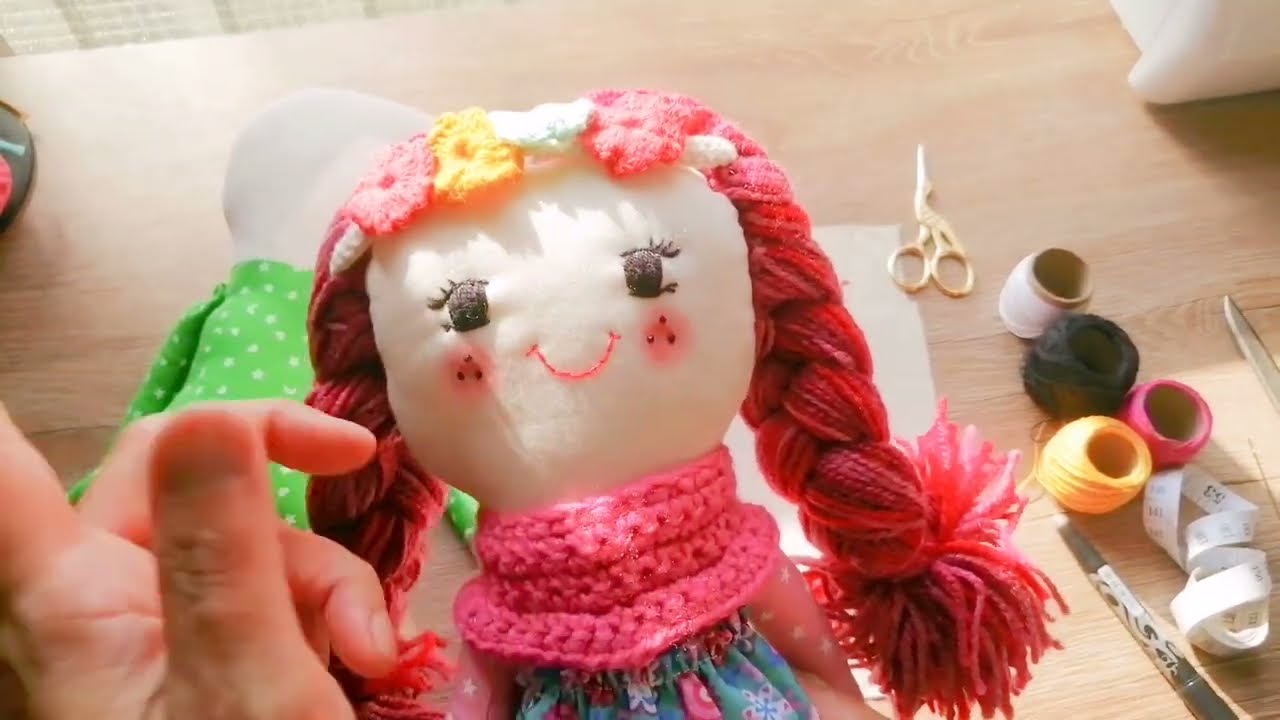 TUTORIAL DE BORDADO DE MUÑECA/Caritas de Muñecas de Tela /  Doll Face Embroidery