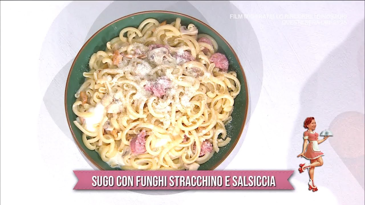 Sugo con funghi, stracchino e salsiccia - È sempre mezzogiorno 27/10/2021