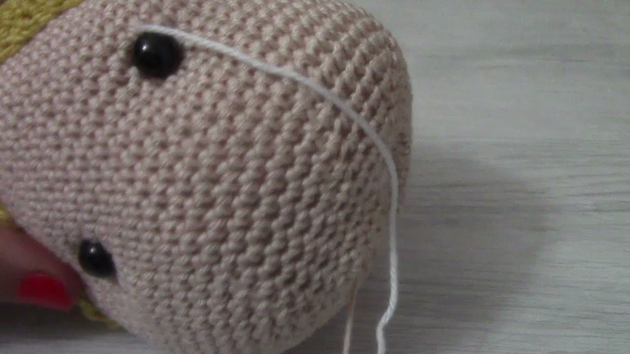 Come contornare gli occhi ai pupazzi amigurumi