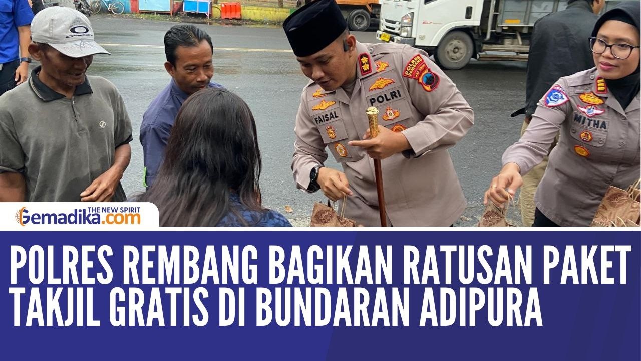 Polres Rembang Bagikan Takjil Gratis dan Edukasi Pengendara di Bundaran Adipura