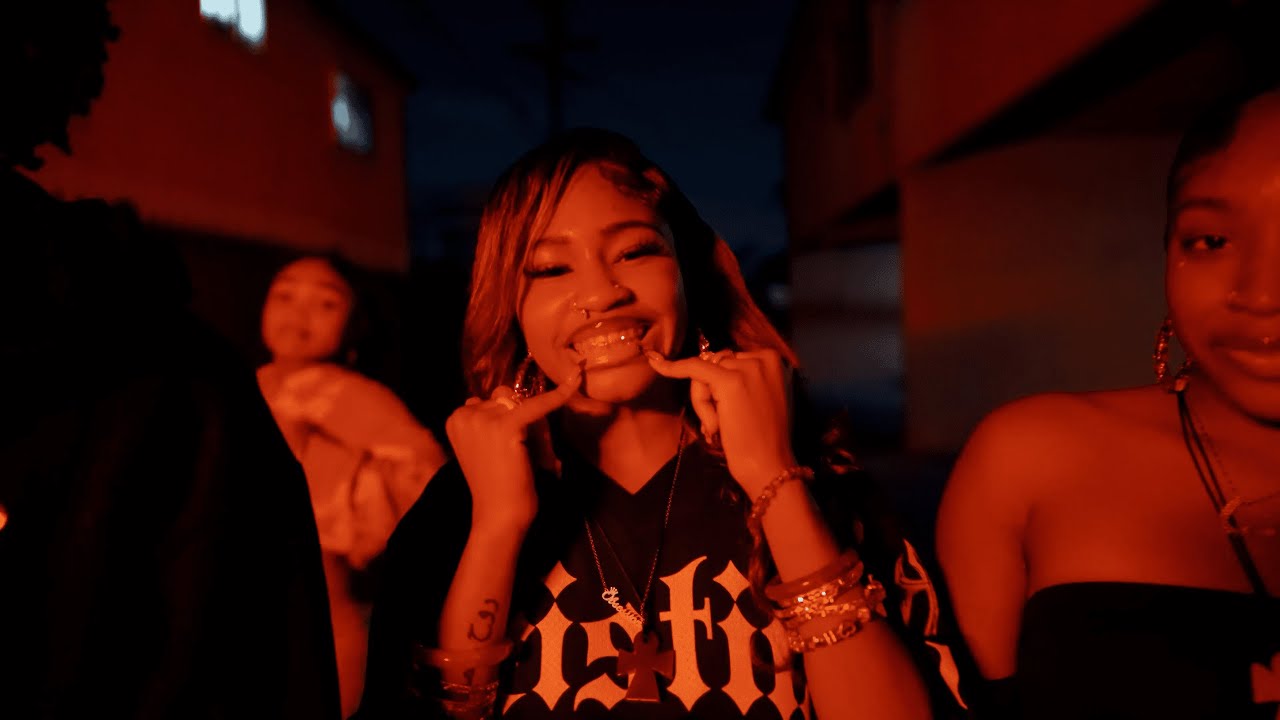 Tee'ski - Alo Ft. ZeeRichh (Official Music Video)