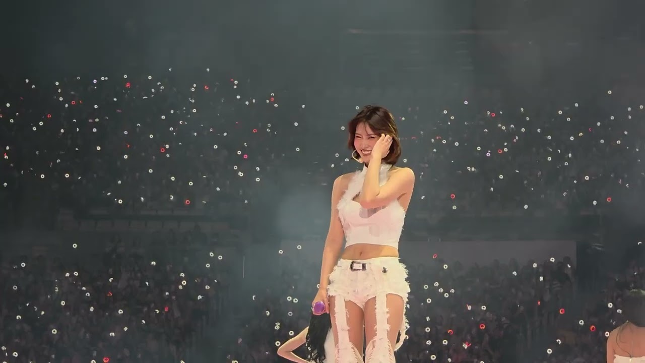 TWICE Speak in Tagalog Ment 1 This is For Concert Live Fancam Bulacan Ph Arena 251004  트와이스 콘서트 직캠