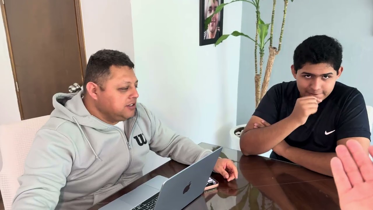 SACO UN PRÉSTAMO Y AHORA QUIERE QUE SU PADRE LO PAGUE 