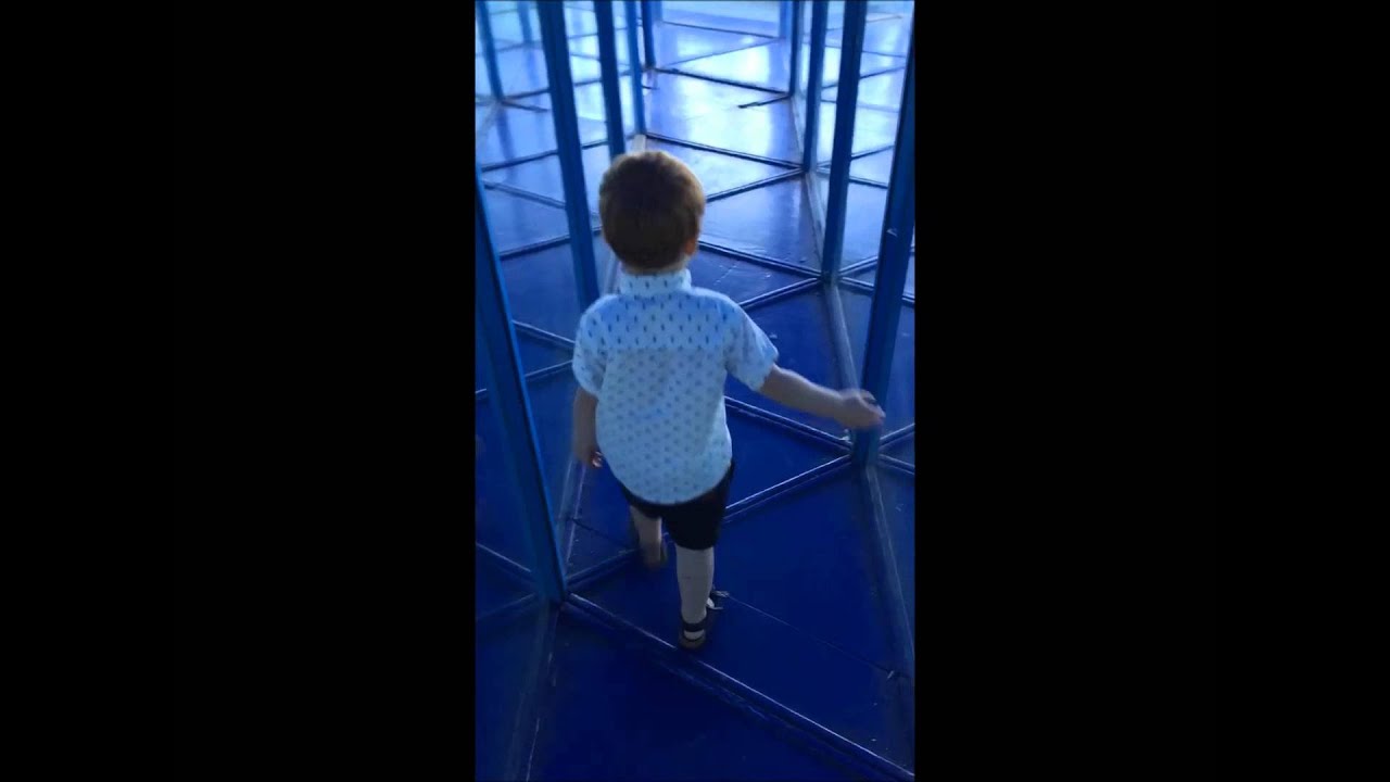 First Time At The Mirror Maze - He Wanted To Lead || ViralHog