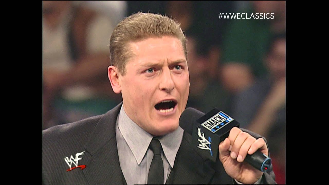 WWE SmackDown 23 ноября 2000 г. — С Днём благодарения! Рок словесно оскорбляет сэра Уильяма Регала.