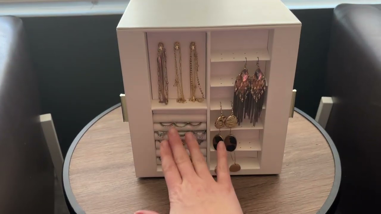 Vlando 360 Rotating Jewelry Box with 5 Drawers - Review