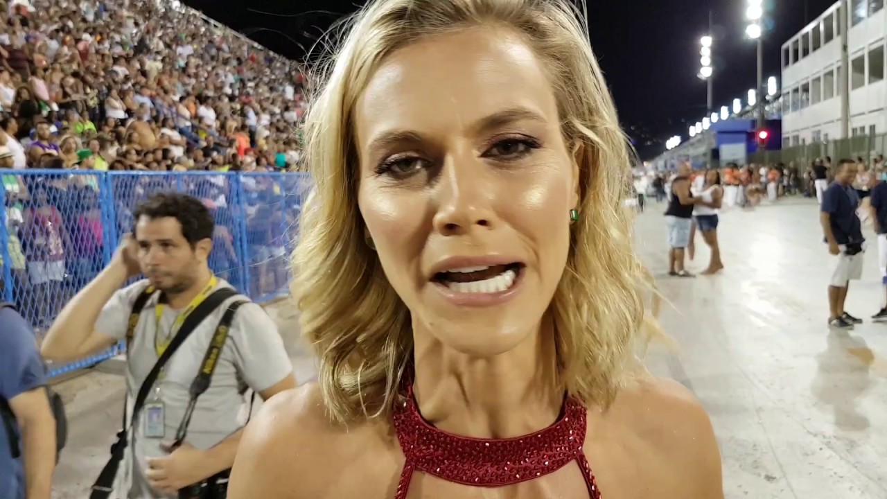 A TOP RENATA KUERTEN DESTAQUE NA GRANDE RIO CARNAVAL 2017