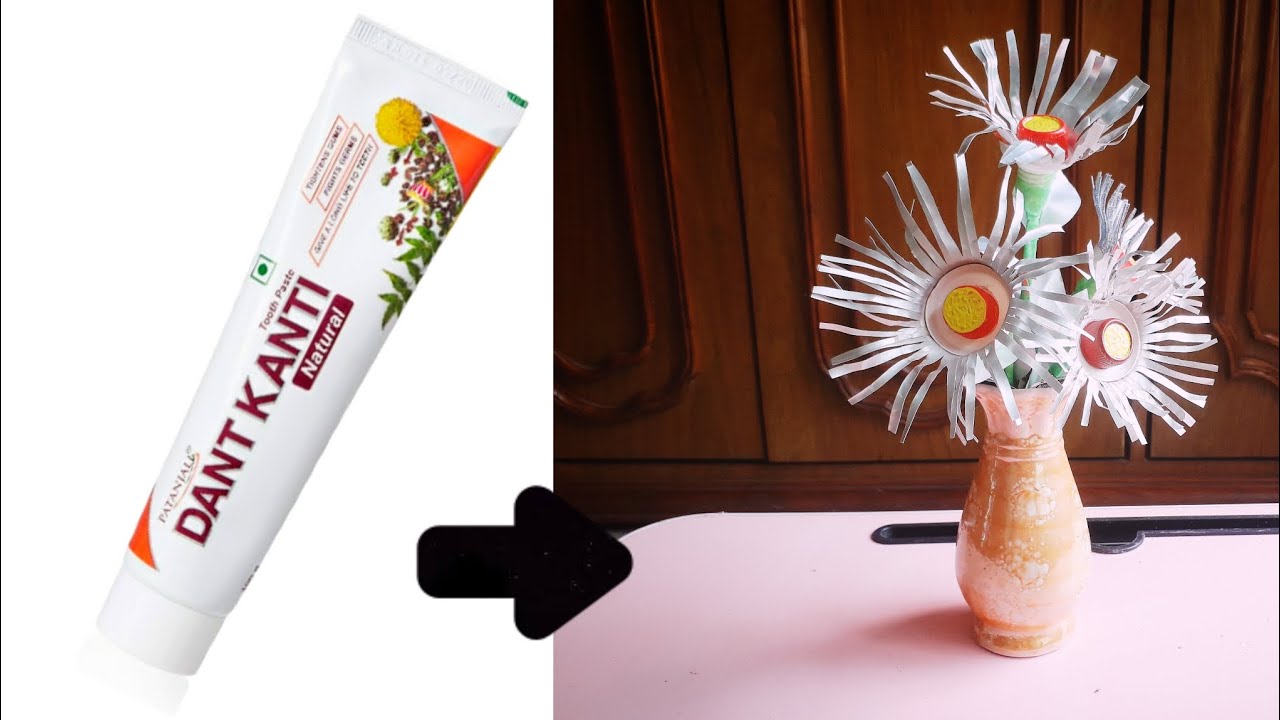 DIY Empty Toothpaste Packet Flowers||Best out of Waste crafts|| Waste Toothpaste Packet craft Idea||
