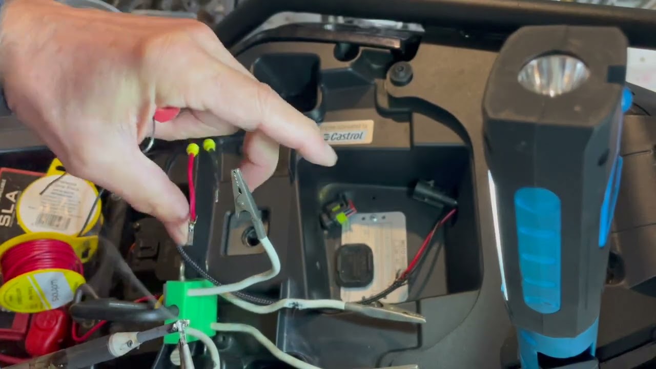 Wiring to ignition switch on MotoGuzzi Mandello V100