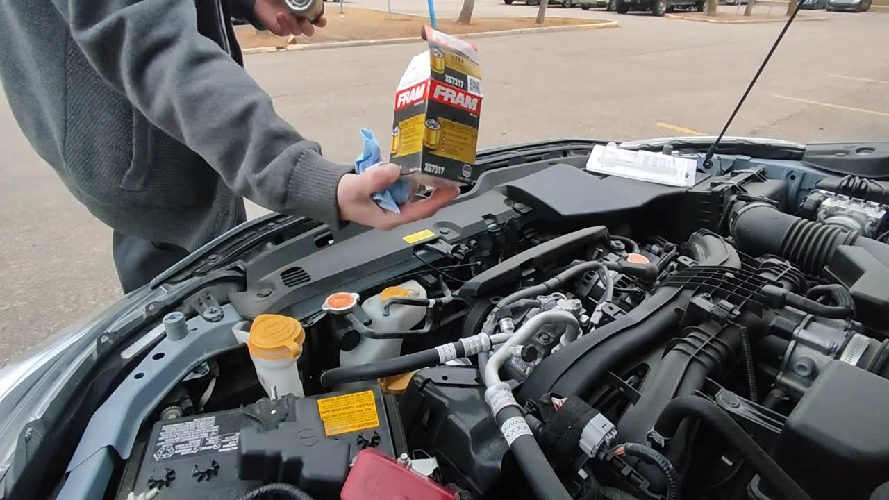 Engine oil change. Subaru Crosstrek 2023. Not by a regular method.