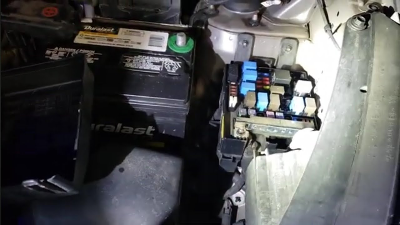 2012 Hyundai Tucson Starter Relay Replacement  Change DIY