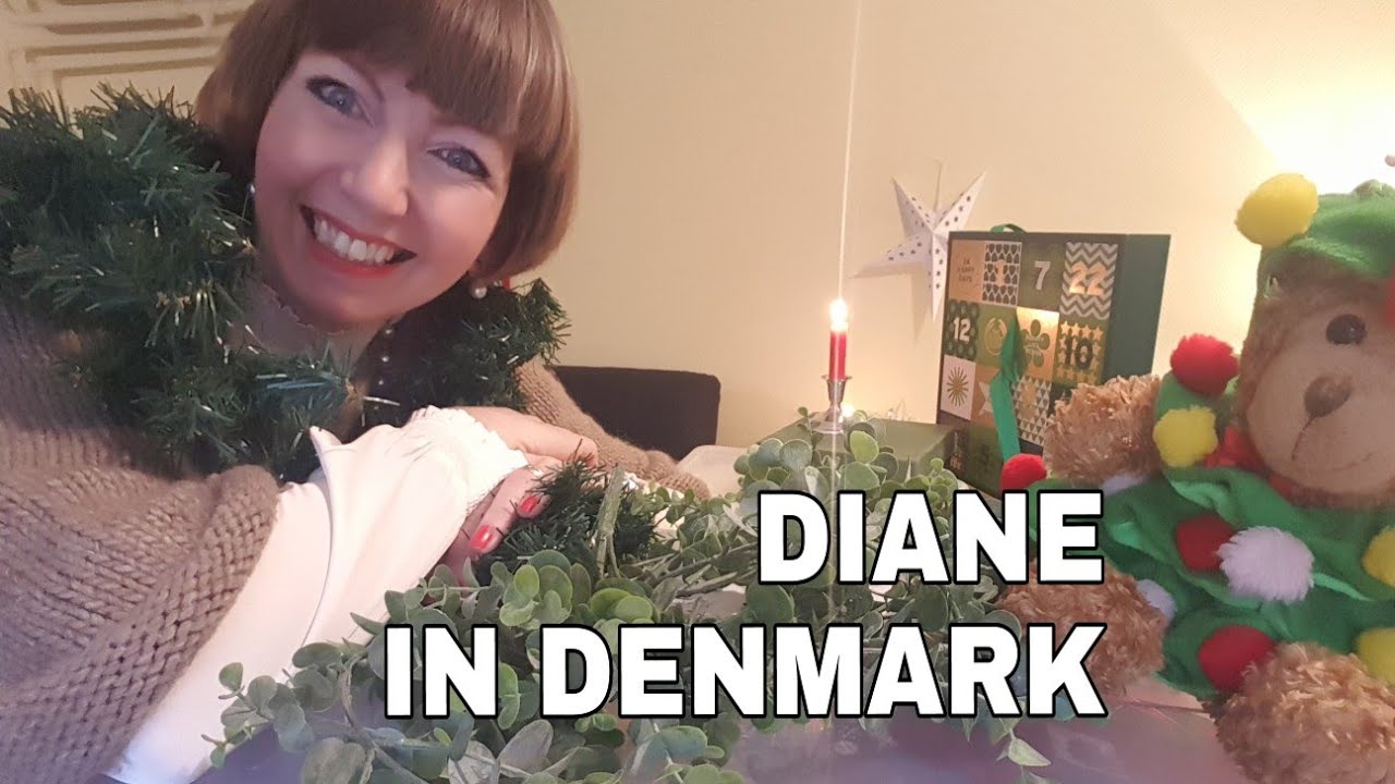 15 minute declutter - Christmas Decorations/linens!