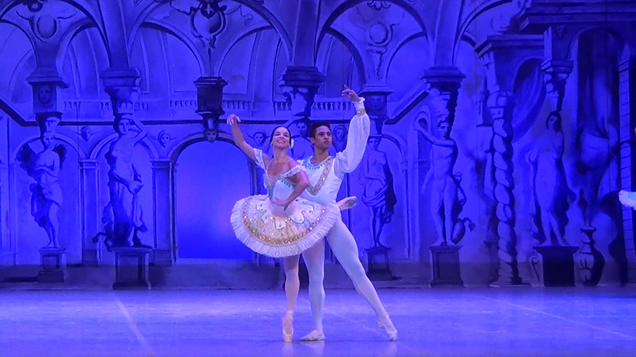 Paquita Viengsay Valdes y Patricio Revee 3 11 2016 Festival Habana
