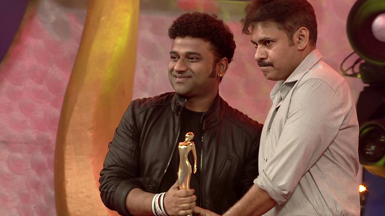 POWER STAR @ MIRCHI MUSIC AWARDS - 2015 | Devi Sri Prasad Super Machi Song | Mirchi Telugu