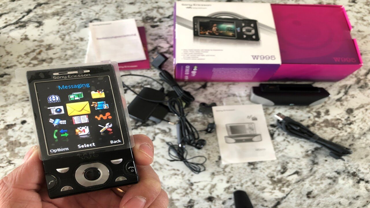 Распаковка и обзор Sony Ericsson Walkman W995 | Коллекция винтажных телефонов