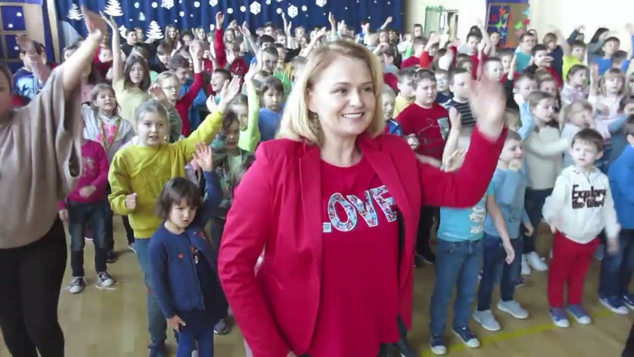 Szkoła Podstawowa  w Stołpiu im. Marii Skłodowskiej-Curie.