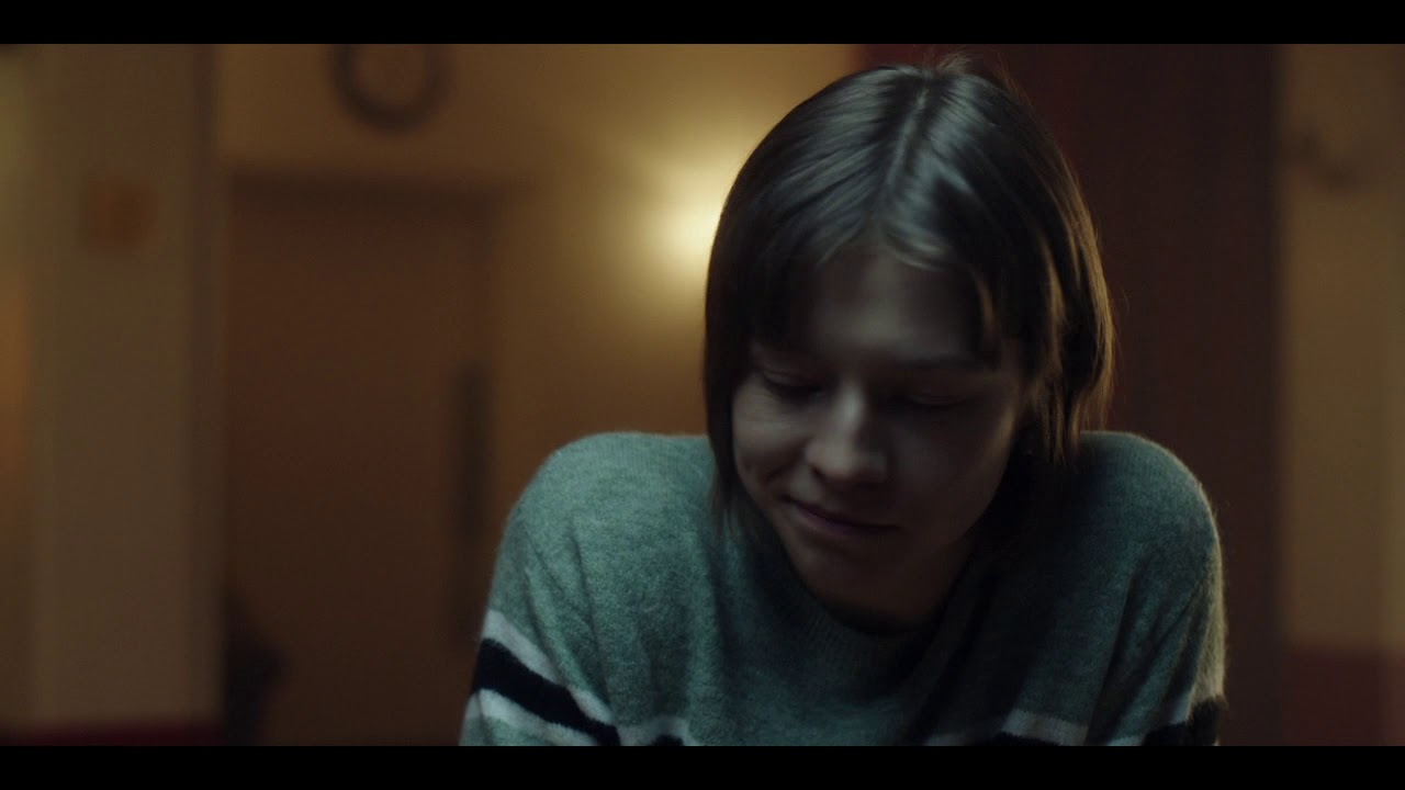 Emma D'Arcy in Wild Bill  (4)