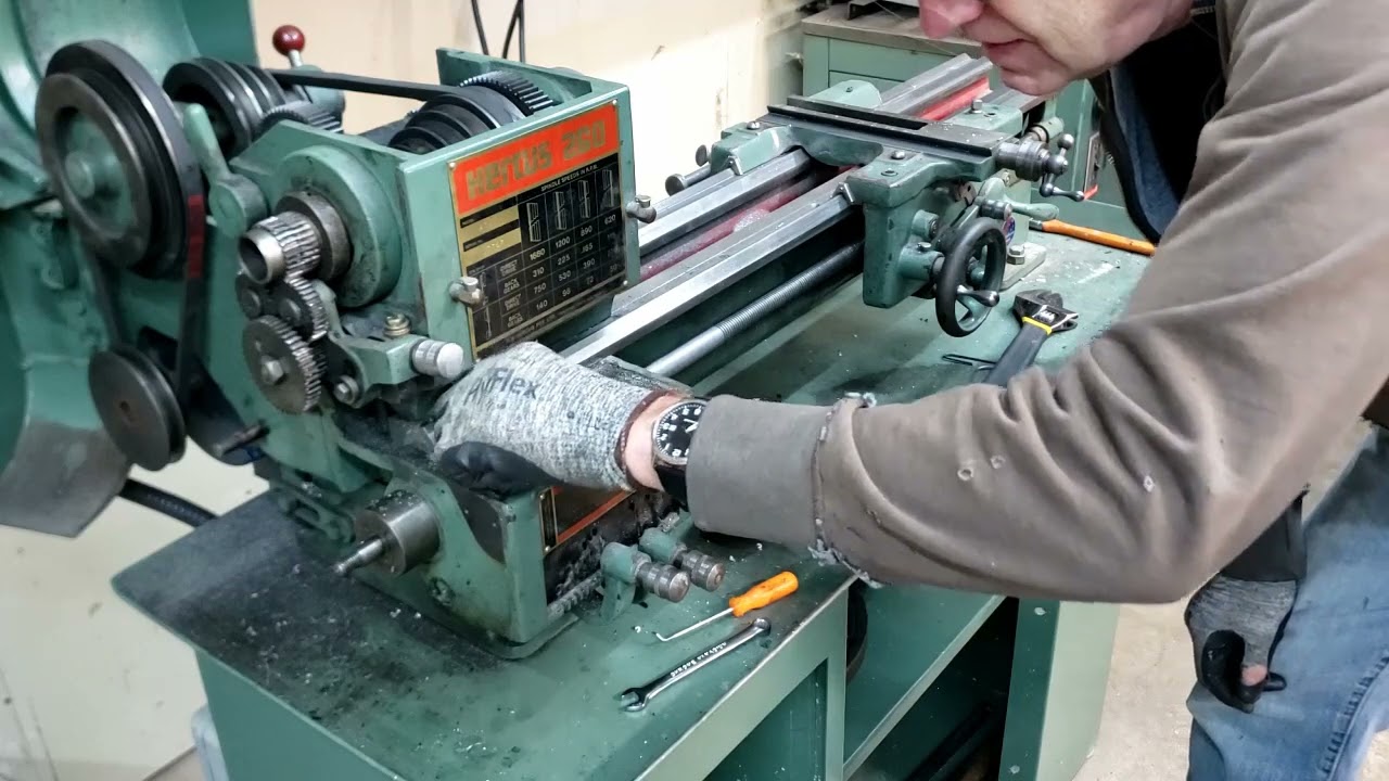 Hercus 260 Lathe Dismantle