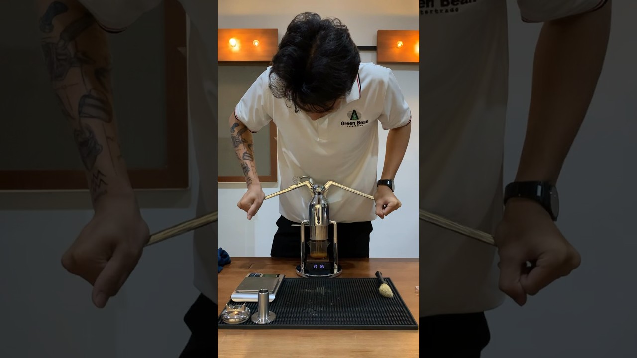 Cafelate Robot coffee maker ☕️ #robot #coffee #robotcoffeemaker #espresso #barista #shorts