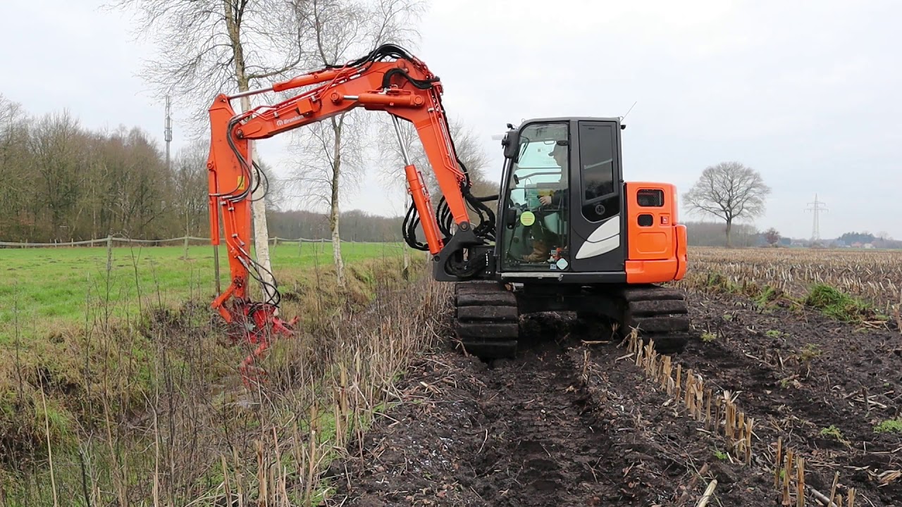 Baggerarbeiten Brunken, Landschaftspflege mit Mähkorb