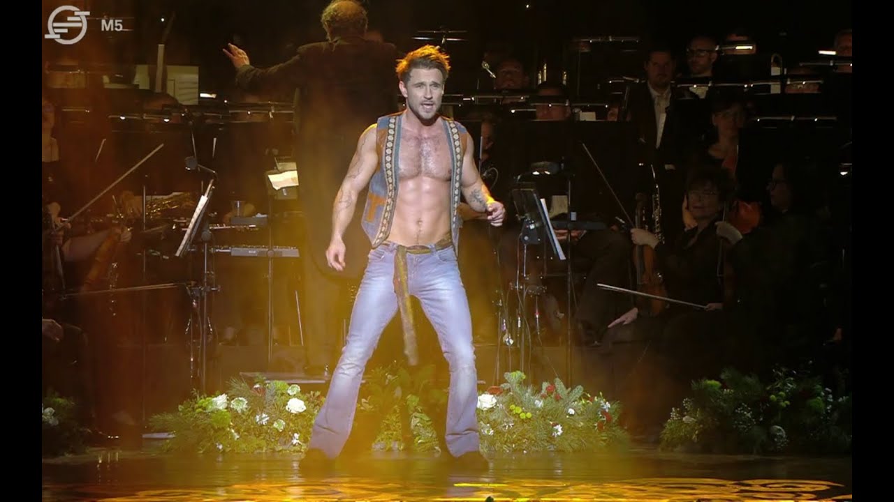 Sándor Péter: Hair - I got life /Nevem Berger/ - Budapesti Operettszínház