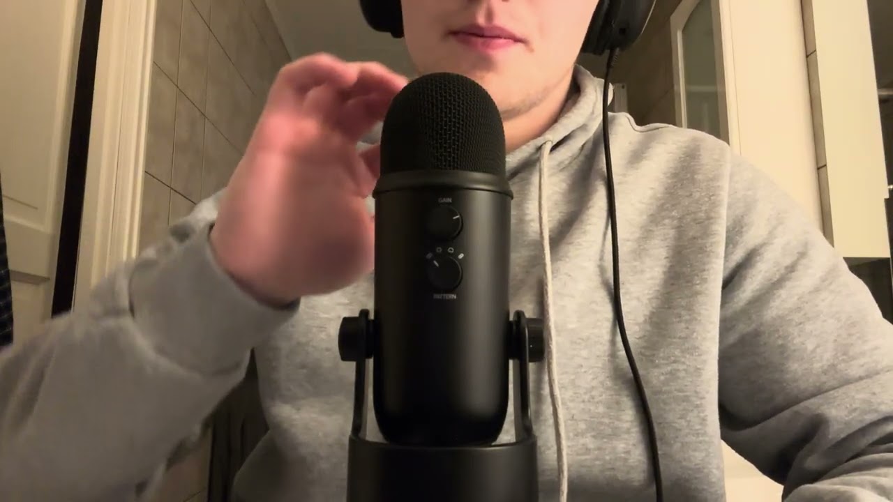 Fast & Agressive ASMR (Mic tapping & scratching, Mouth & Hand Sounds - No Talking)