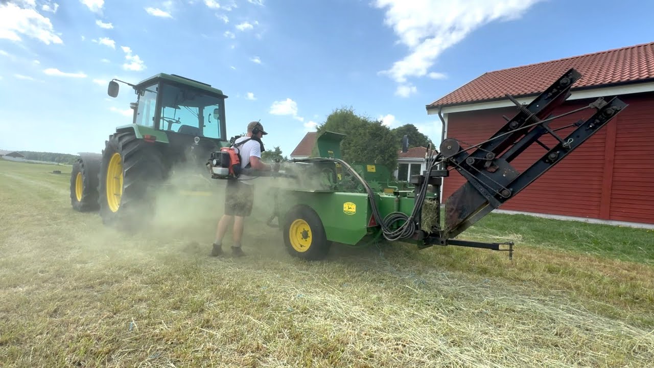 Maskinservice efter höskörden som ett proffs