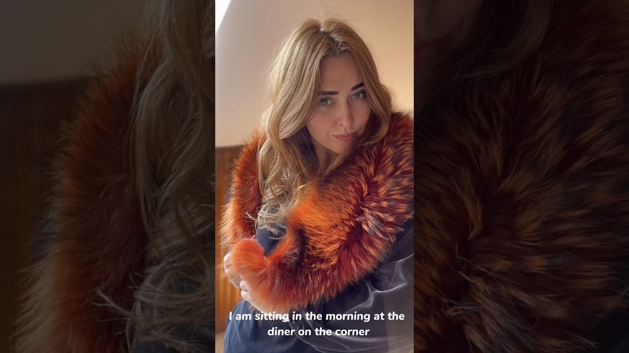 So many different styles and colors ❗️&hearts;️ Fur cape for #casualoutfits or #festivevibes