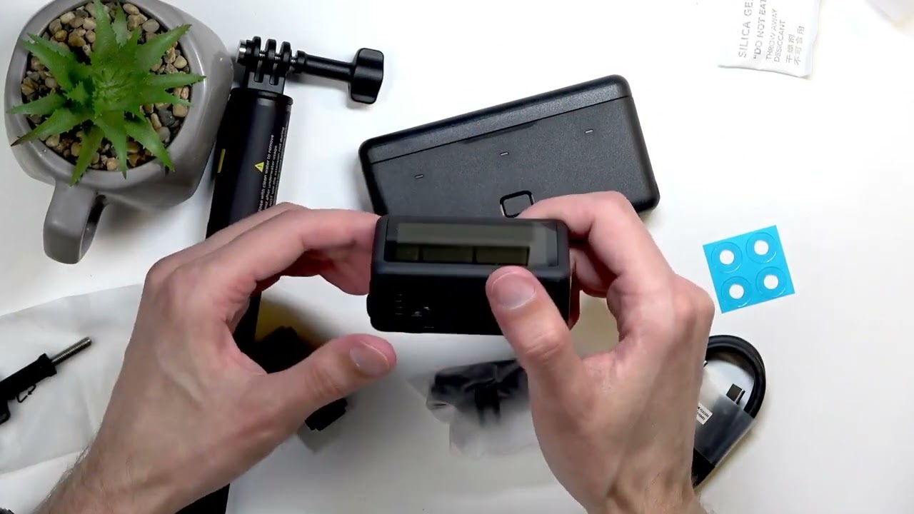 فتح علبة DJI Osmo Action 6 — أول نظرة على الكاميرا والملحقات